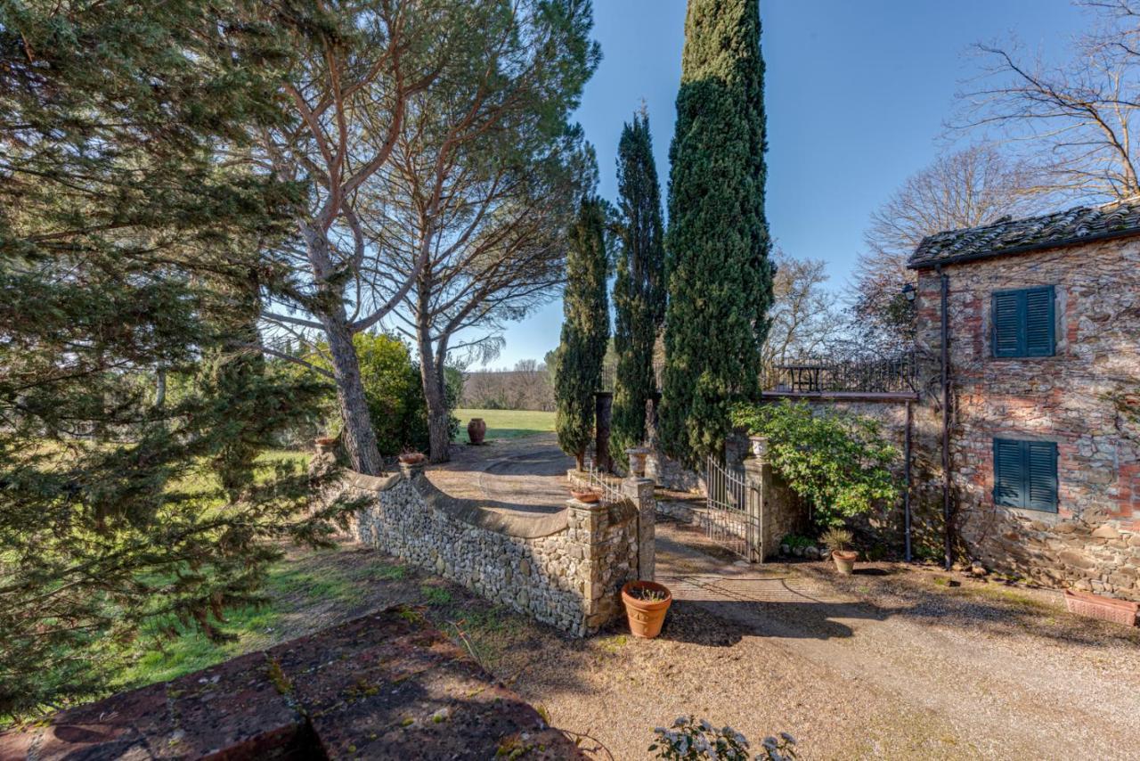 Villa Nemora Castello di Montalto Luaran gambar